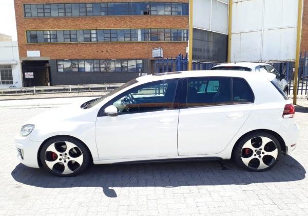2011 VW Golf GTI auto