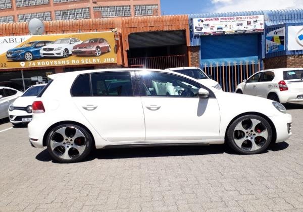 2011 VW Golf GTI auto