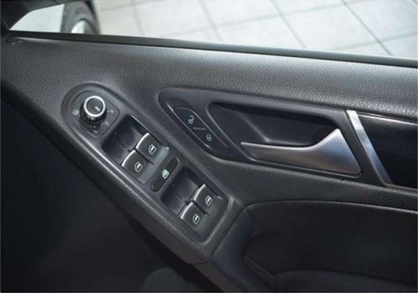 2012 VW Golf GTI auto