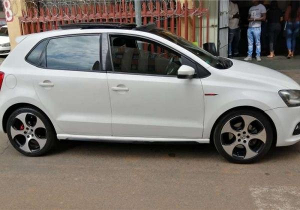 2014 VW Polo hatch