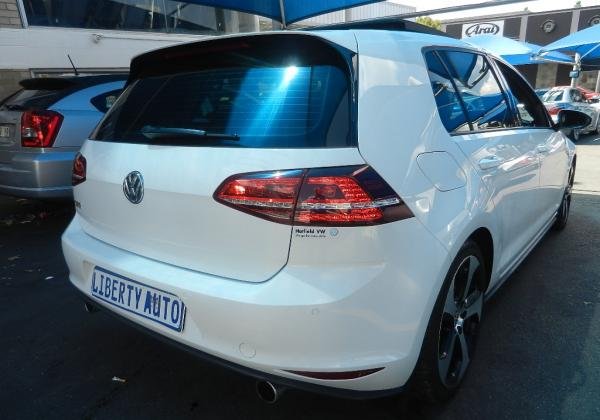2015 VW Golf GTI Performance auto