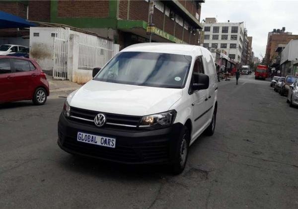 2018 VW Caddy crew bus