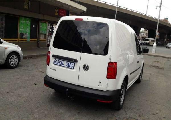 2018 VW Caddy crew bus