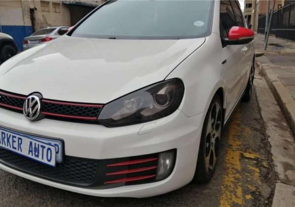 2019 VW Golf GTI