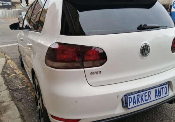 2019 VW Golf GTI