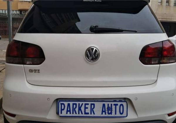 2019 VW Golf GTI