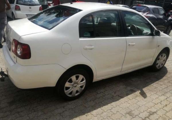 2006 VW Polo sedan