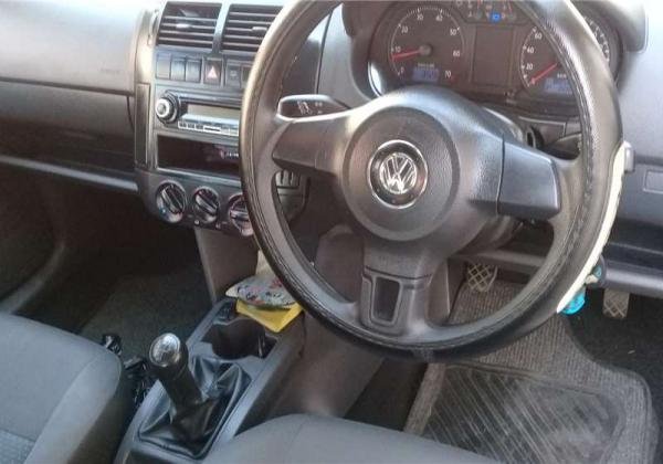 2013 VW Polo Vivo sedan