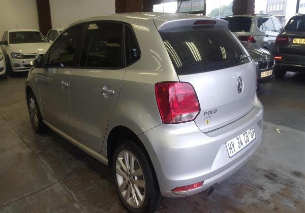 CLEAN VW POLO VIVO PETROL TRENDLINE WITH CLOTH MATERIAL SIT