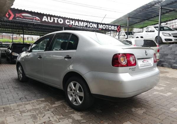 VW Polo Vivo Sedan