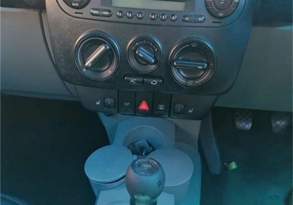 2000 VW Beetle