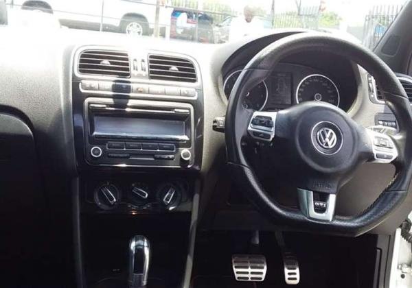 2011 VW Polo hatch