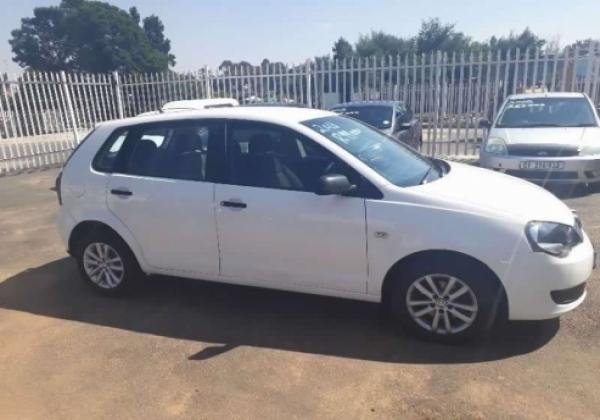 VolkswagenPoloVivo2014model