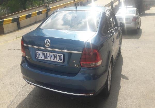 VW POLO SEDAN 2017