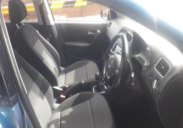 VW POLO SEDAN 2017