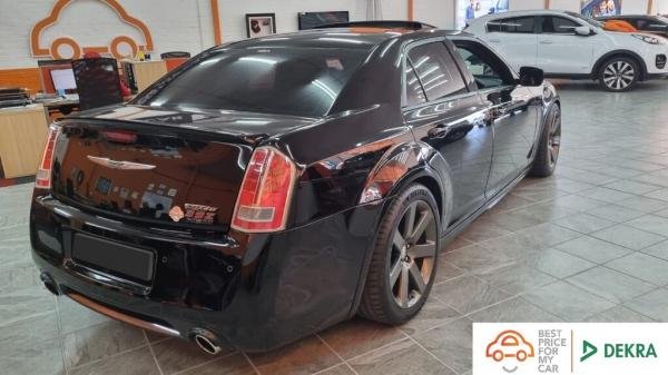 2014 Chrysler 300C SRT8