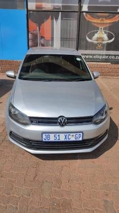 Volkswagen polo vivo 2019 model for rent to buy in good condition