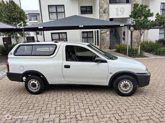 R658 Per Month :  2004 Opel Corsa Utility 1.4i