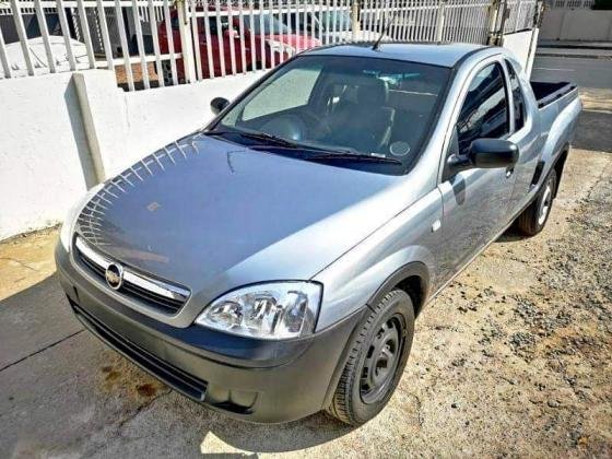 R666 Per Month : 2010 Chevrolet Corsa Utility 1.4