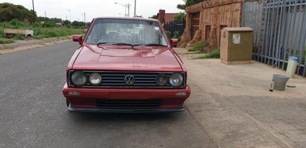 R917 Per Month :  2009 VW CITI GOLF 1.4i ROX