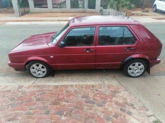 R533 Per Month : 2006 VW CITI GOLF 1.4
