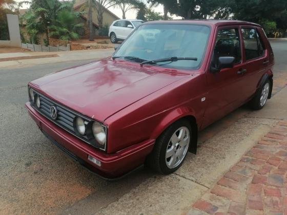 R533 Per Month : 2006 VW CITI GOLF 1.4