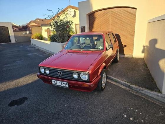 R1000 Per Month : 2007 CITI GOLF MK1 1.4