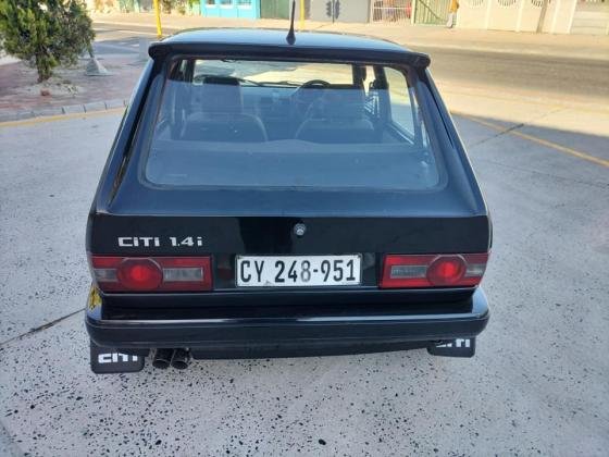 R666 Per Month : 2007 VW CITI GOLF MK1 1.4i