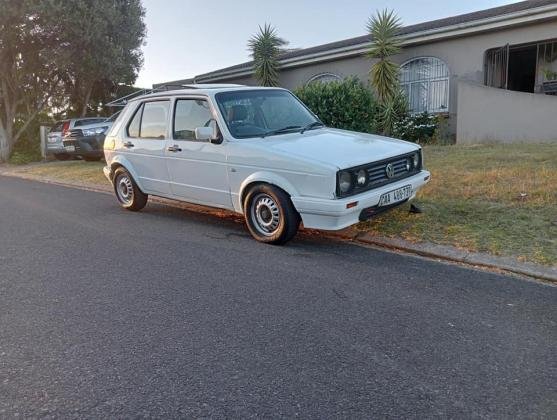 R500 Per Month : 2004 VW CITI GOLF SPORT 1.4 CARB
